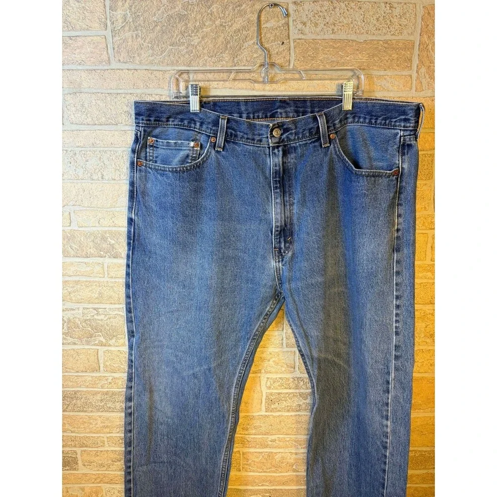 Levis 505‎ Mens Size 42x30 Regular Straight Fit Jeans Medium Blue Washed Denim